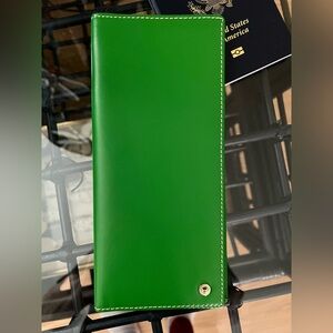 Pacer Go Genuine Leather Green Wallet & Passport Holder